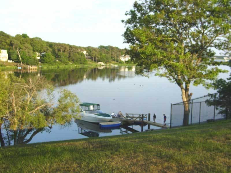 Capewind Waterfront Resort Falmouth Extérieur photo